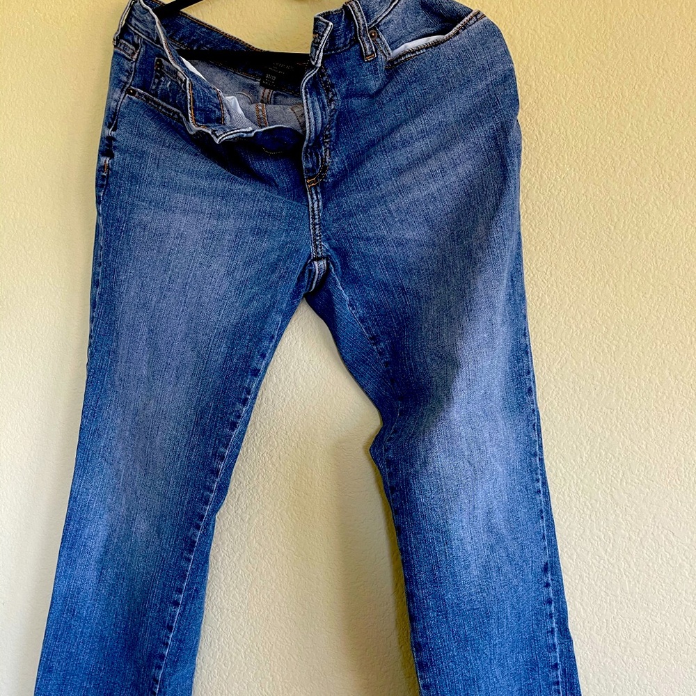 A boyfriend jeans
